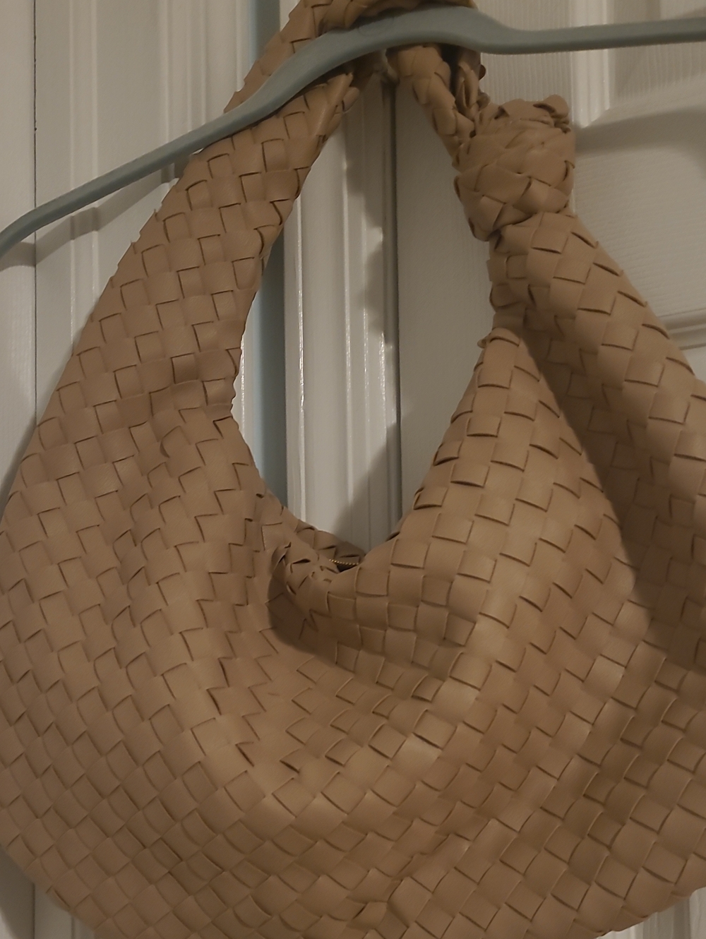 Urban Expressions Woven Shoulder Bag - Tan..very Roomy And Pocket Inside